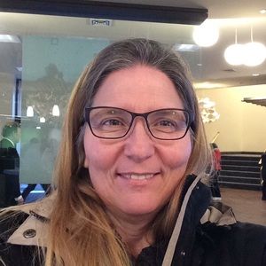 Meet your Posher, Lynette